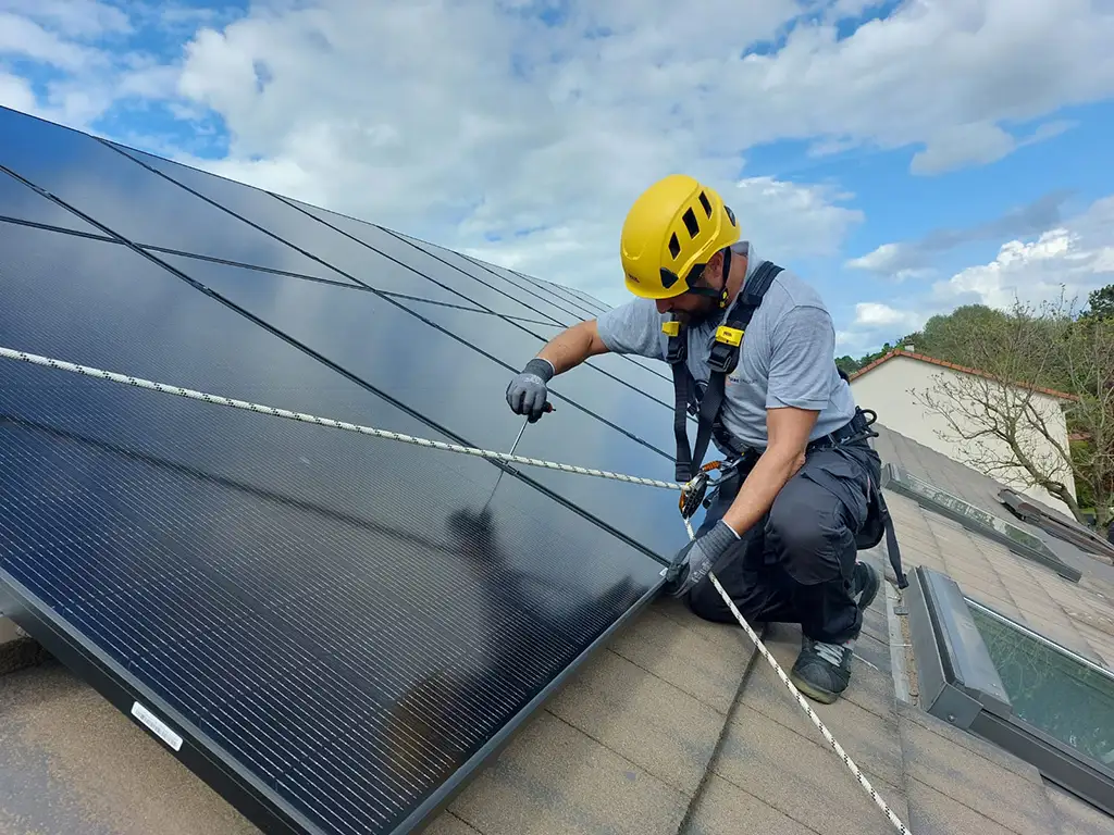 Installation panneaux solaires toiture