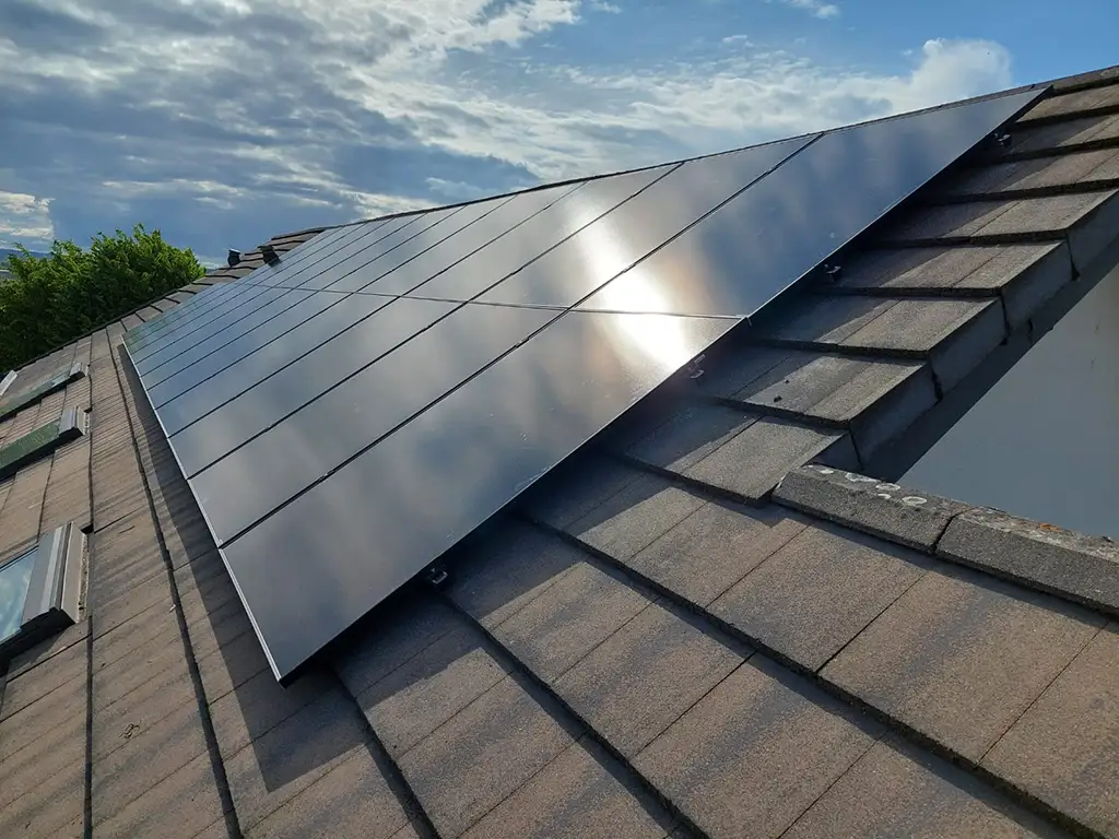 Installation panneaux photovoltaïques toiture